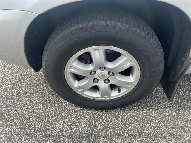 used 2002 Toyota Highlander car, priced at $3,950