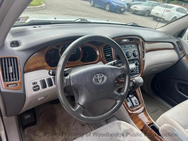 used 2002 Toyota Highlander car, priced at $3,950