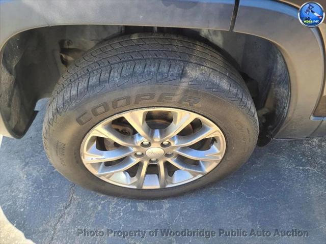 used 2019 Jeep Cherokee car, priced at $8,950
