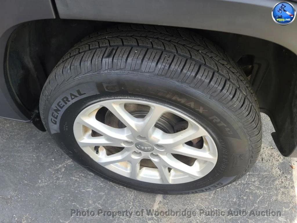 used 2018 Jeep Cherokee car, priced at $8,450