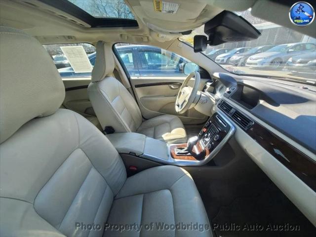 used 2013 Volvo XC70 car, priced at $8,550