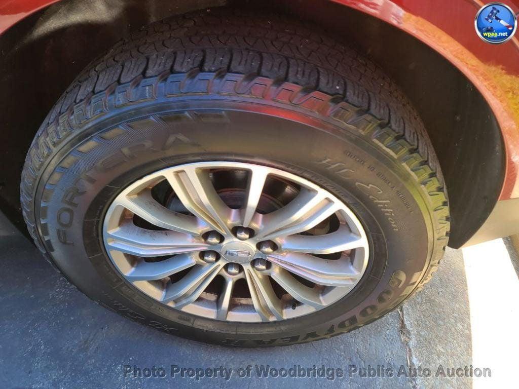 used 2017 Cadillac XT5 car, priced at $10,950