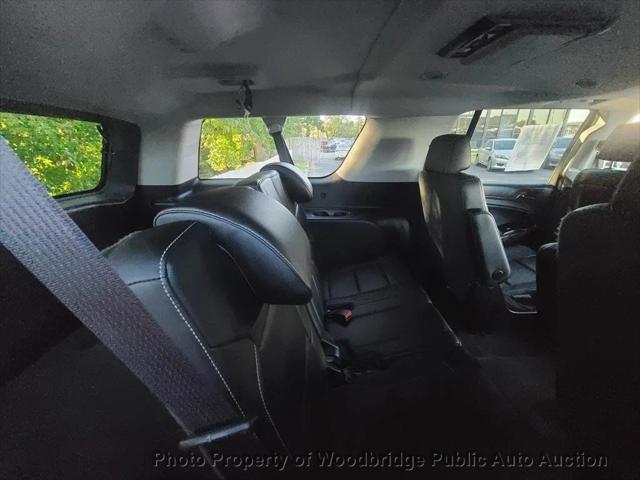 used 2015 Chevrolet Suburban car, priced at $11,950