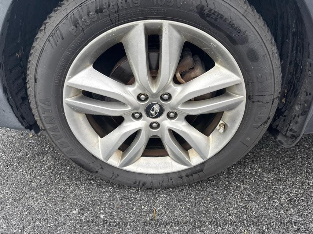 used 2013 Hyundai Santa Fe car, priced at $6,950