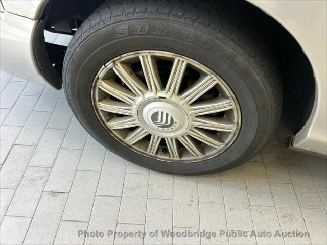 used 2010 Mercury Grand Marquis car, priced at $2,950