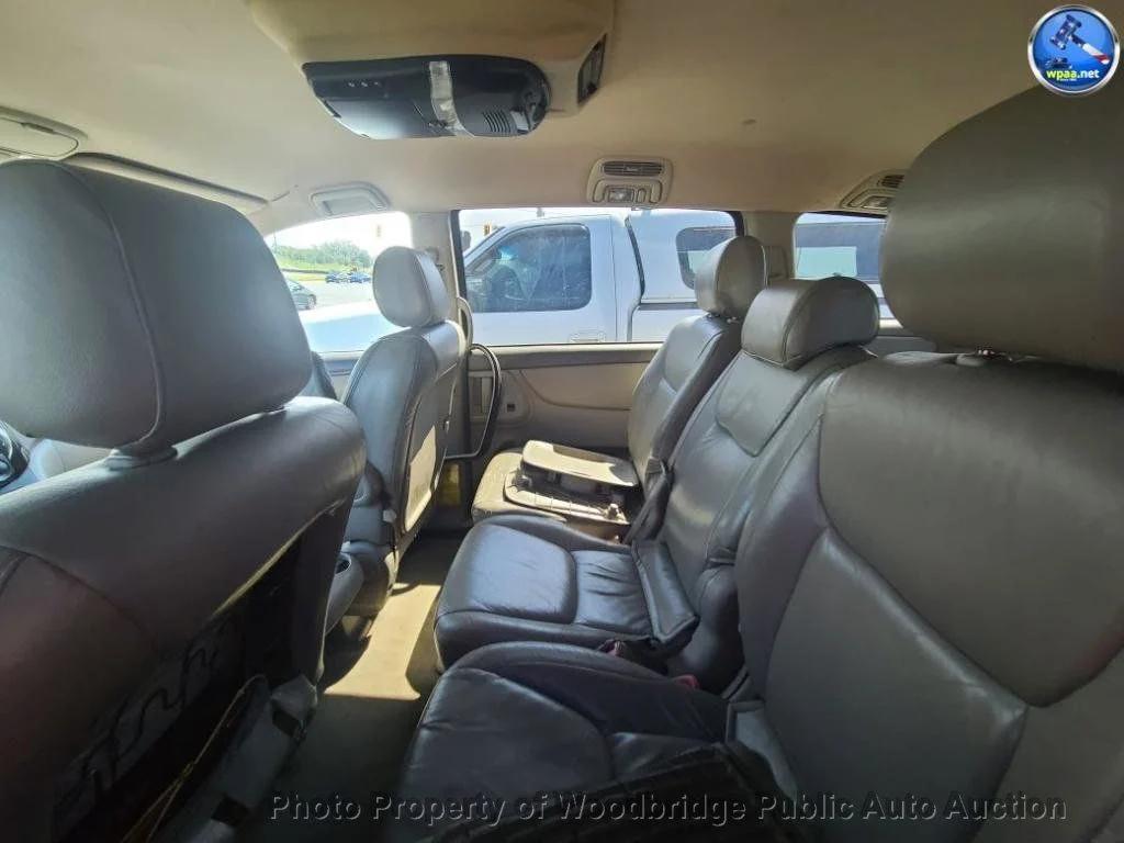 used 2004 Toyota Sienna car, priced at $1,450