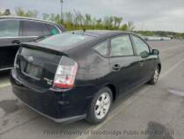 used 2004 Toyota Prius car, priced at $2,950