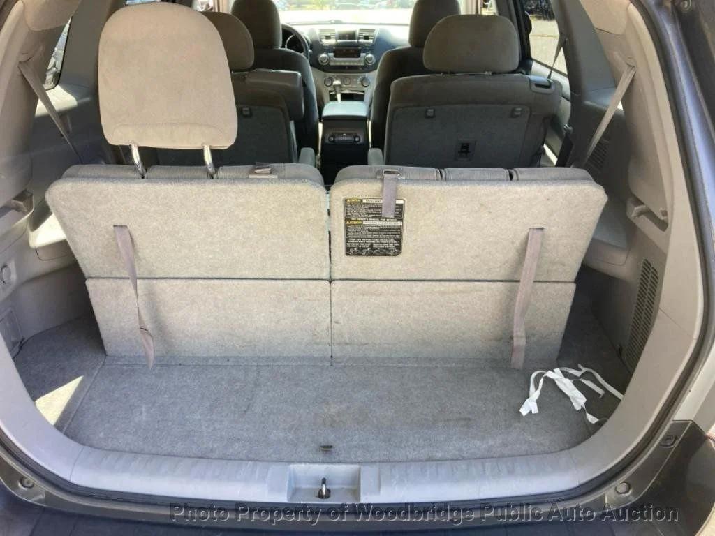 used 2011 Toyota Highlander car, priced at $8,950