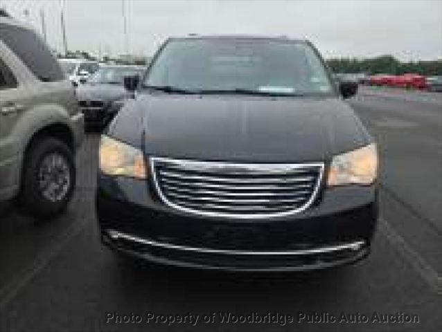 used 2014 Chrysler Town & Country car, priced at $4,450