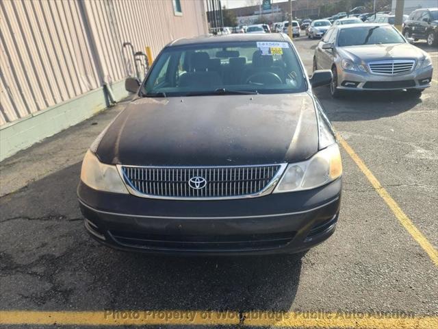 used 2000 Toyota Avalon car, priced at $2,250