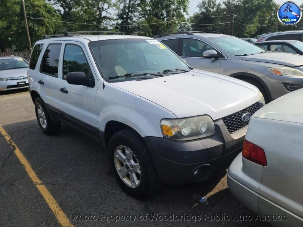 used 2006 Ford Escape car, priced at $1,450