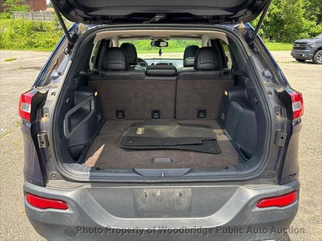 used 2015 Jeep Cherokee car, priced at $4,950
