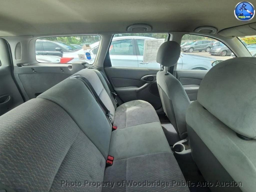 used 2000 Ford Focus car, priced at $1,950