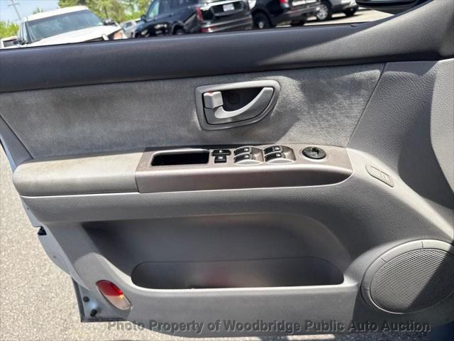 used 2006 Kia Sorento car, priced at $3,950