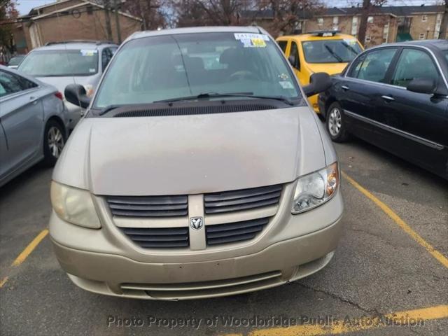 used 2005 Dodge Caravan car, priced at $1,950