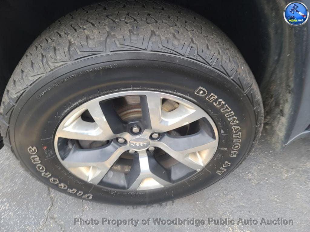 used 2015 Jeep Cherokee car, priced at $4,950