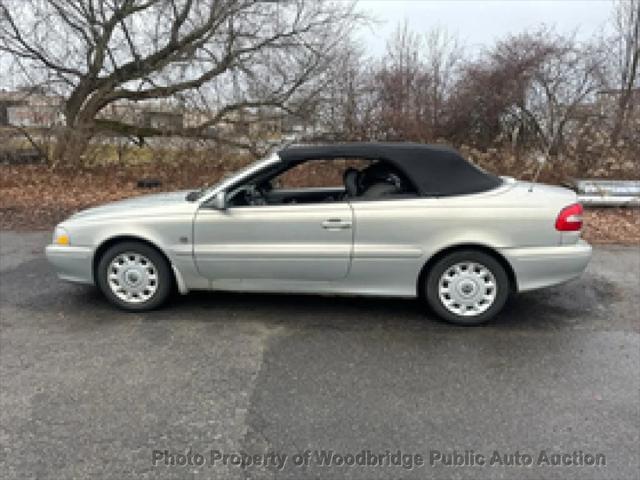 used 2000 Volvo C70 car, priced at $1,650