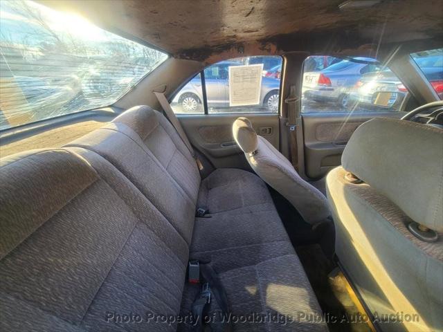 used 1998 Nissan Sentra car