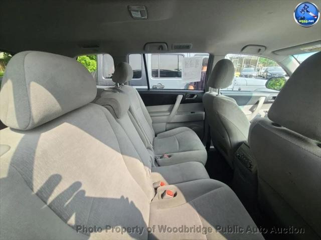 used 2012 Toyota Highlander car, priced at $8,500