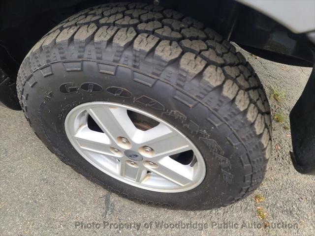 used 2006 Ford Escape car, priced at $2,950