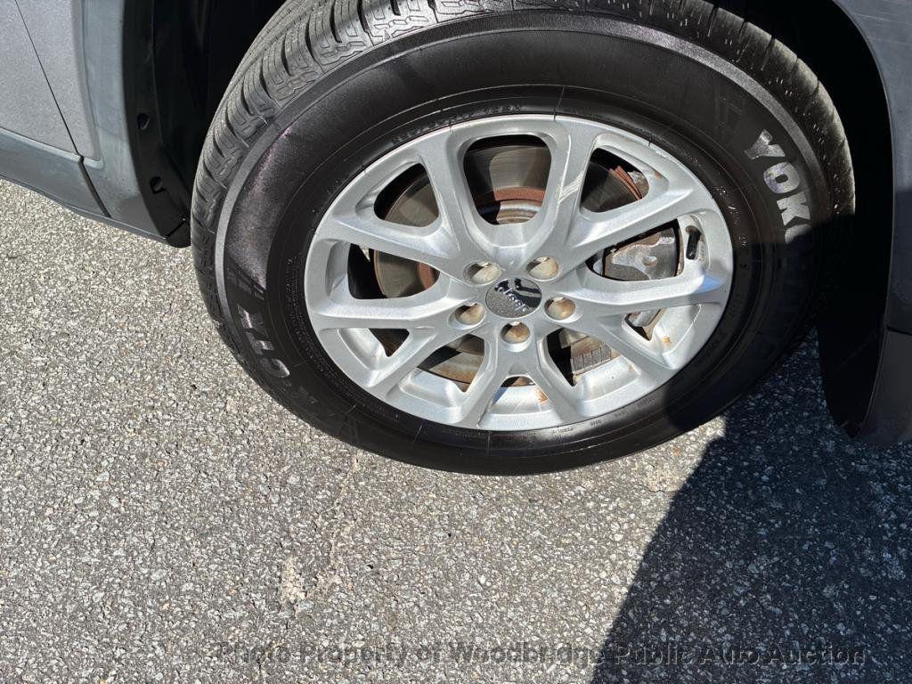 used 2014 Jeep Cherokee car, priced at $5,450