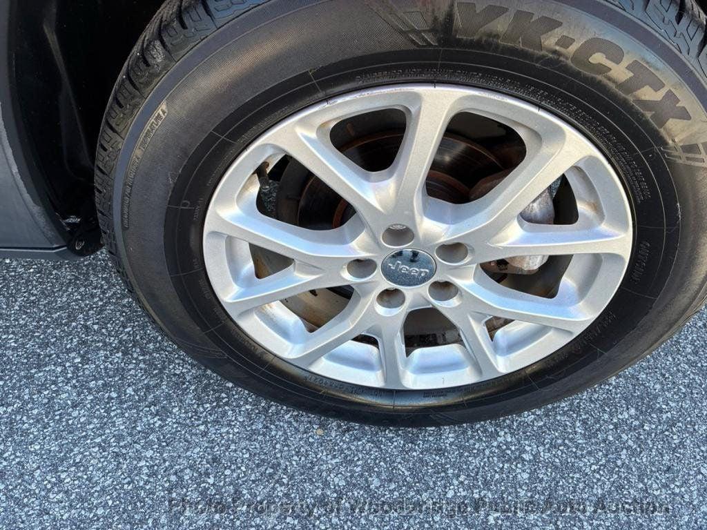 used 2014 Jeep Cherokee car, priced at $5,450