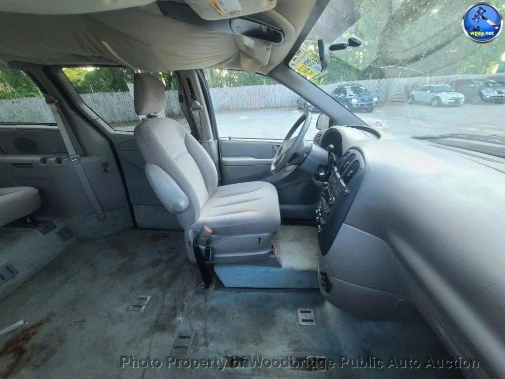 used 2003 Dodge Grand Caravan car, priced at $1,950