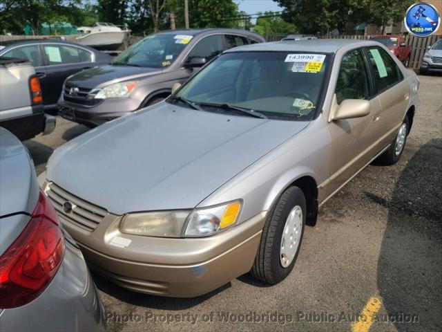 used 1998 Toyota Camry car, priced at $2,250