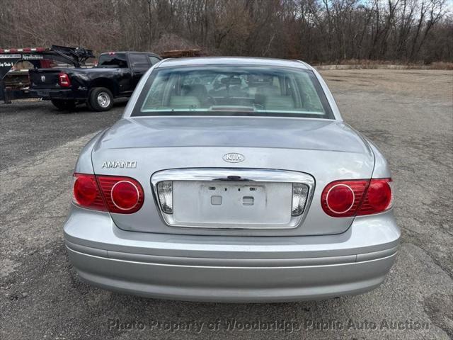 used 2005 Kia Amanti car, priced at $3,500