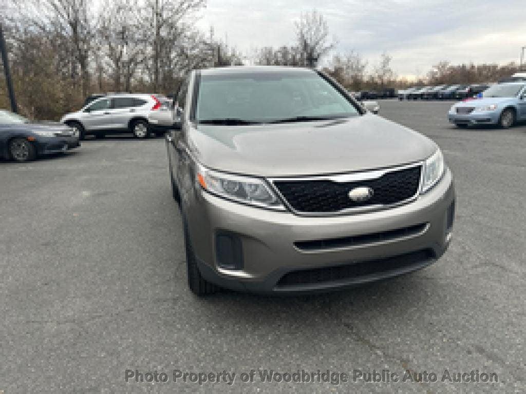 used 2014 Kia Sorento car, priced at $3,999