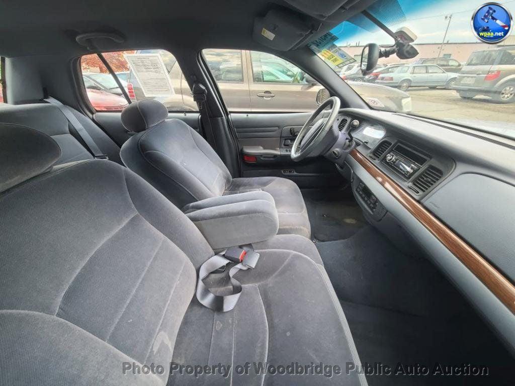 used 2001 Ford Crown Victoria car, priced at $1,950
