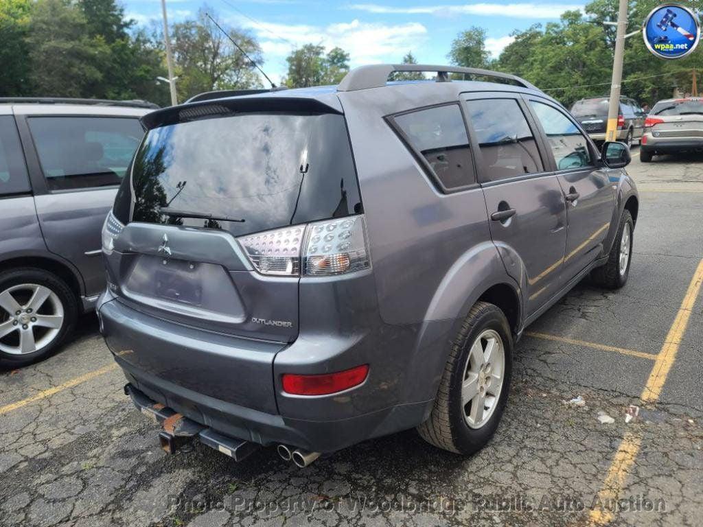 used 2007 Mitsubishi Outlander car, priced at $2,250