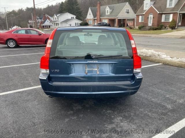 used 2006 Volvo V70 car, priced at $2,950