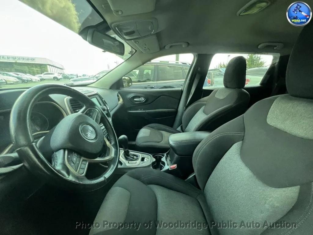 used 2017 Jeep Cherokee car, priced at $7,450