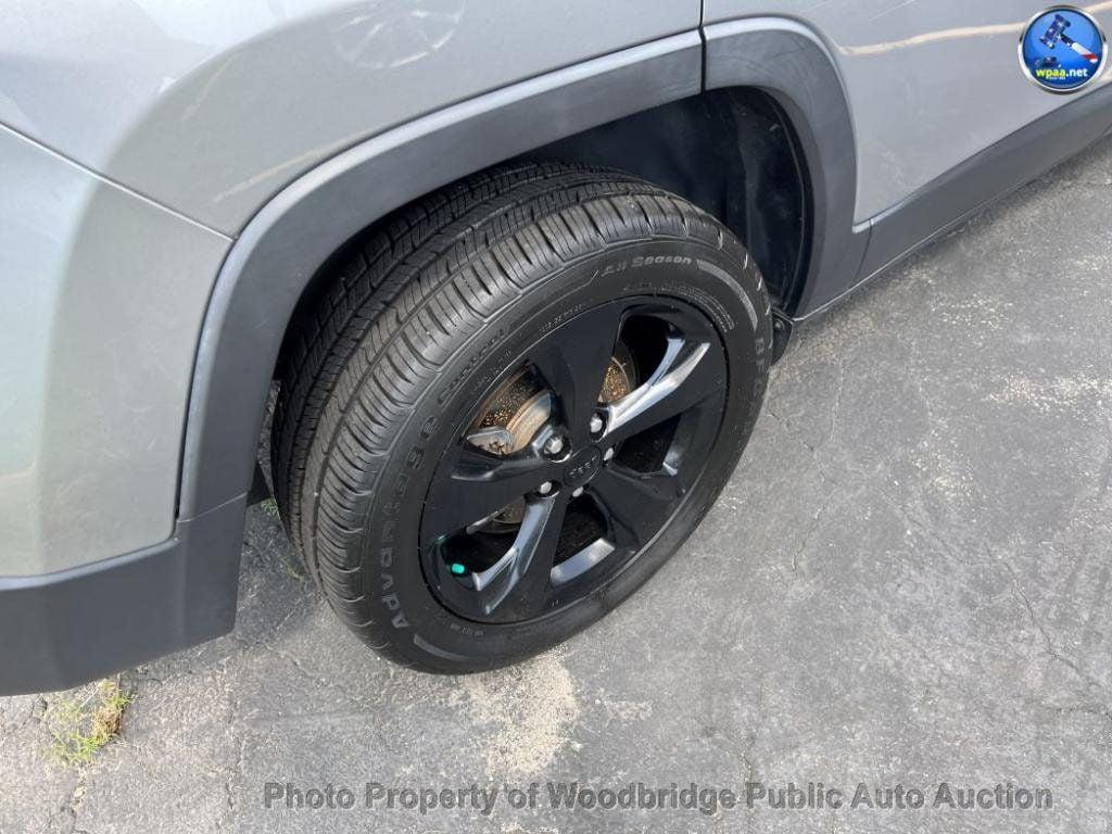 used 2017 Jeep Cherokee car, priced at $7,450