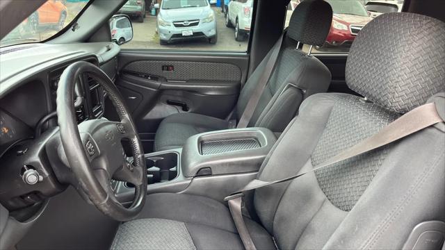 used 2004 Chevrolet Avalanche car, priced at $6,999