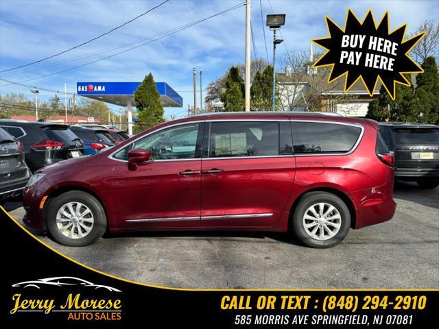 used 2018 Chrysler Pacifica car, priced at $12,995