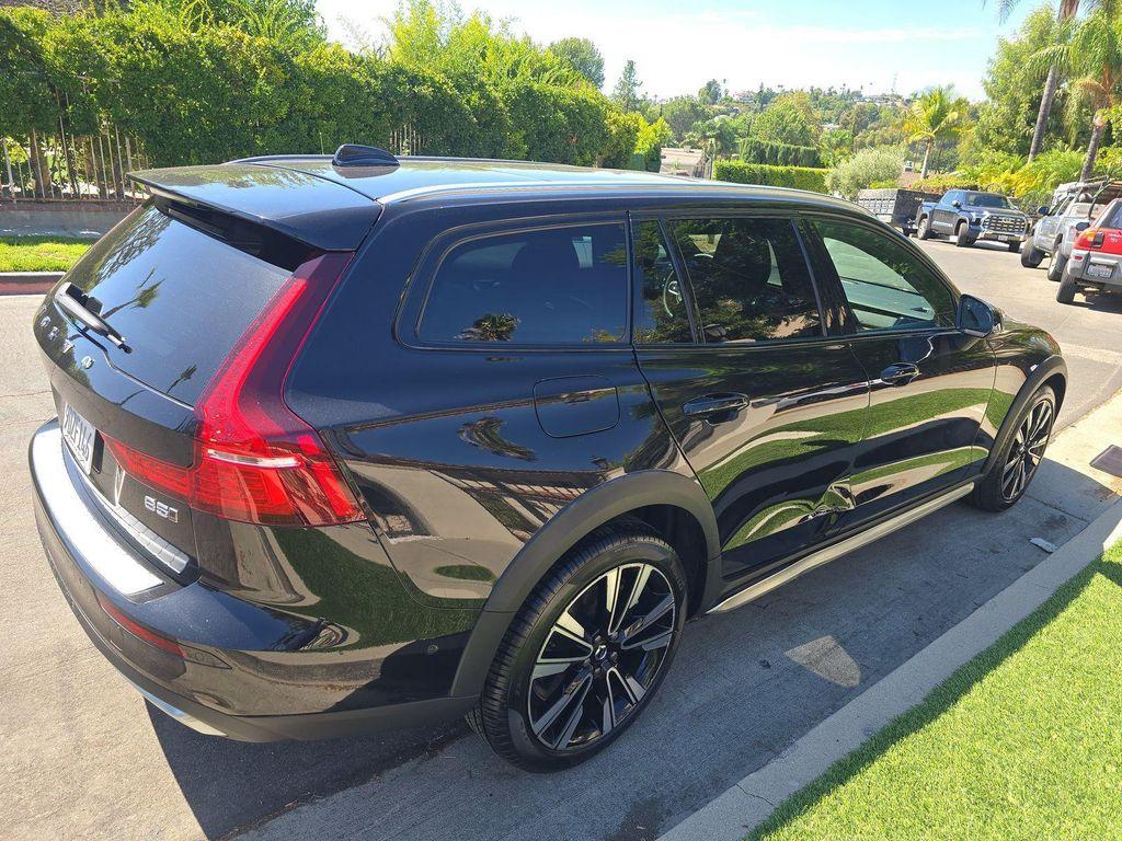 used 2023 Volvo V60 Cross Country car, priced at $44,995