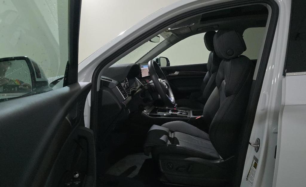 used 2025 Audi Q5 car, priced at $43,995