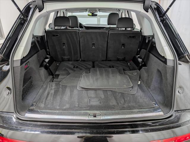 used 2022 Audi Q7 car, priced at $41,995