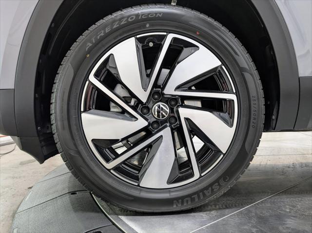used 2024 Volkswagen Atlas car, priced at $32,855