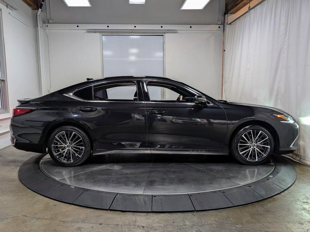 used 2024 Lexus ES 300h car, priced at $41,417