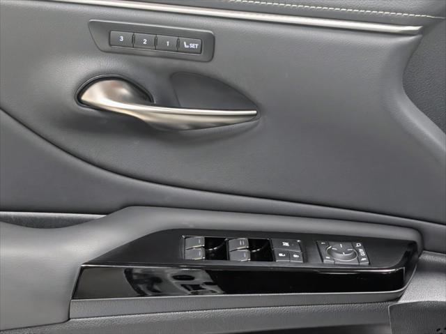 used 2024 Lexus ES 300h car, priced at $43,978