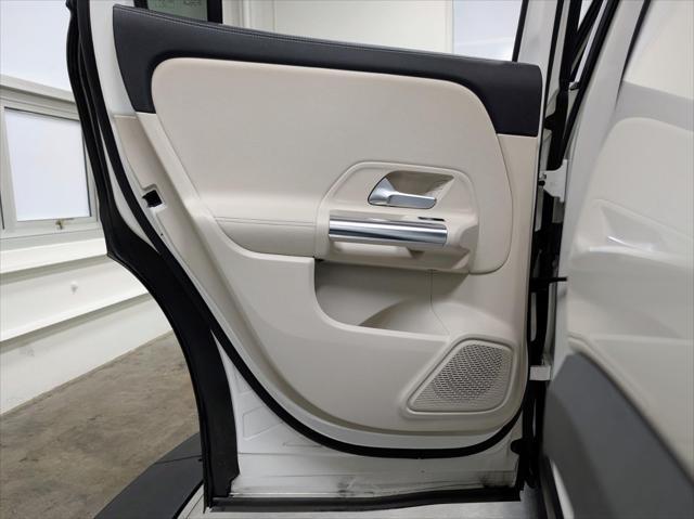 used 2022 Mercedes-Benz GLA 250 car, priced at $29,991