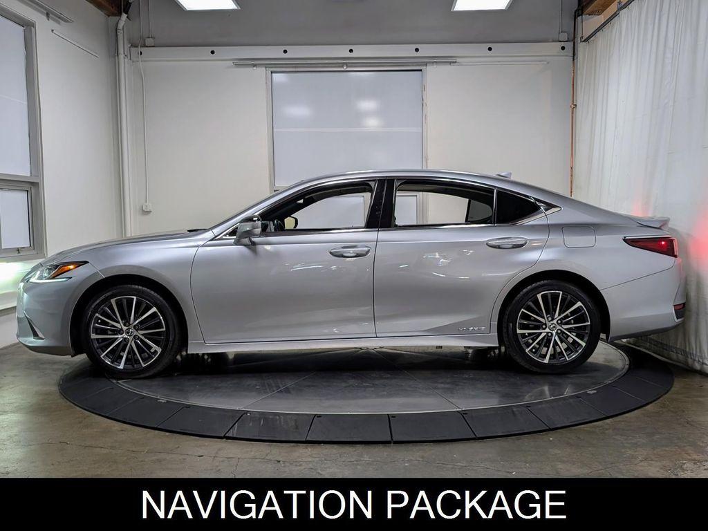used 2022 Lexus ES 300h car, priced at $33,995