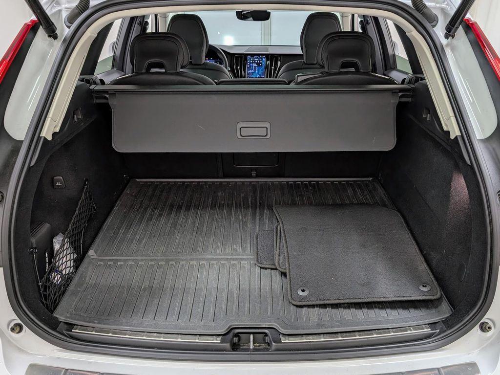 used 2022 Volvo XC60 Recharge Plug-In Hybrid car, priced at $43,291