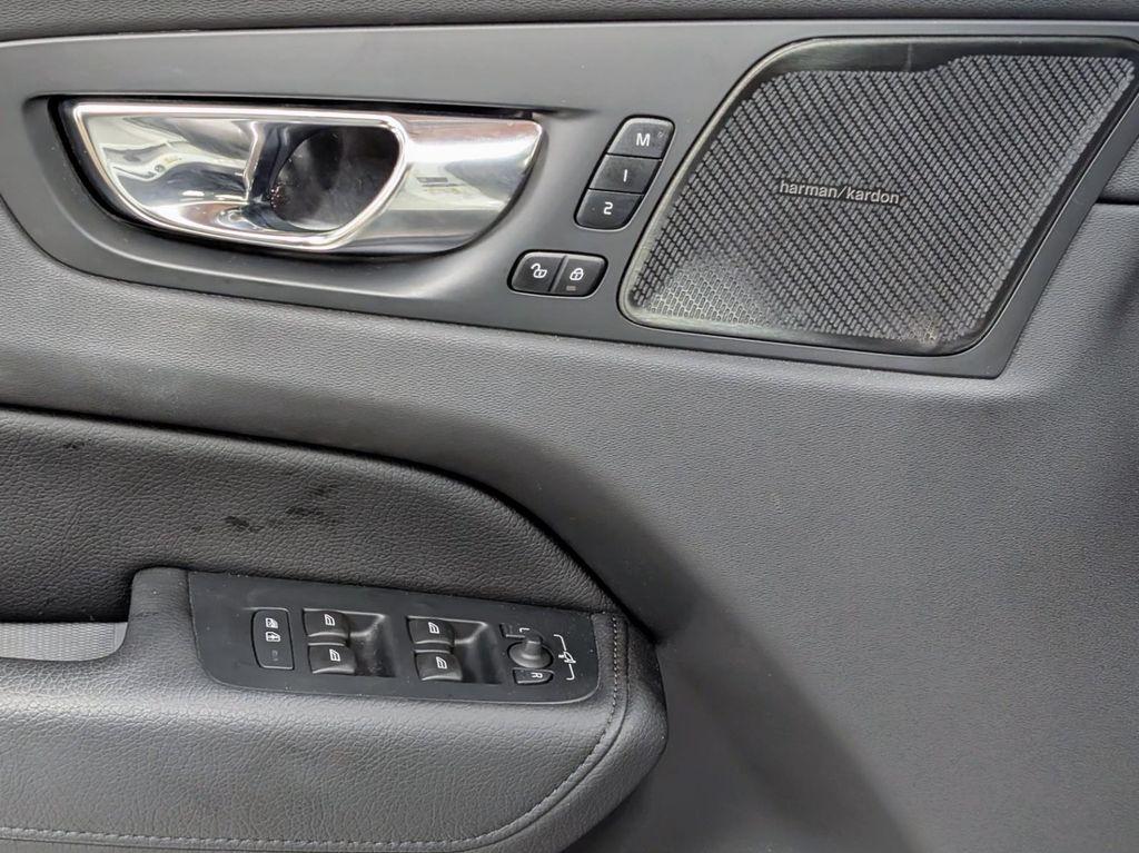 used 2022 Volvo XC60 Recharge Plug-In Hybrid car, priced at $43,291