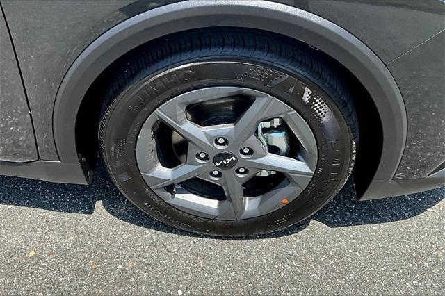 used 2025 Kia K4 car, priced at $23,766