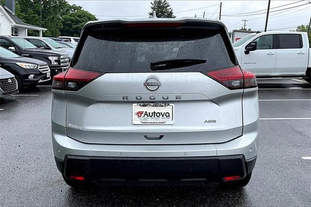 used 2025 Nissan Rogue car, priced at $31,393