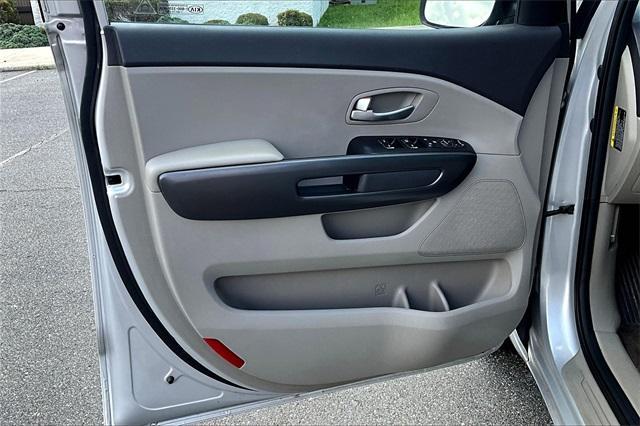 used 2016 Kia Sedona car, priced at $9,587